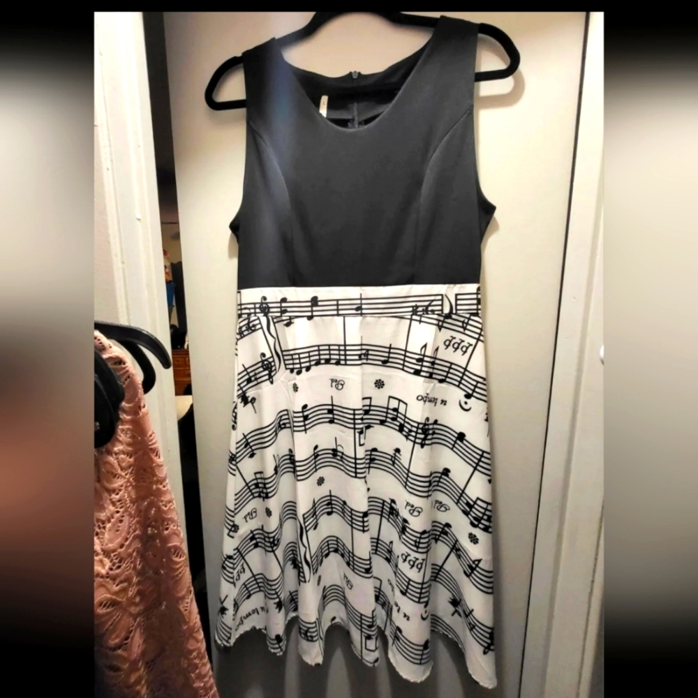 RETRO PINUP GIRL MUSIC NOTE SWING DRESS SIZE L
